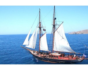 Motor Sailor 82 - 2 CAB, 4 Pax Nightly, 20 Pax Daily